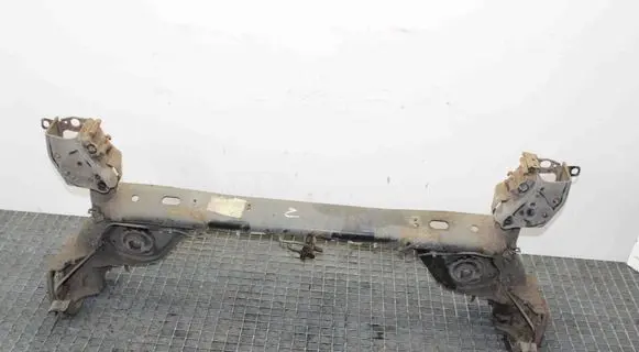 Nissan Juke I F15 Rear axle beam 