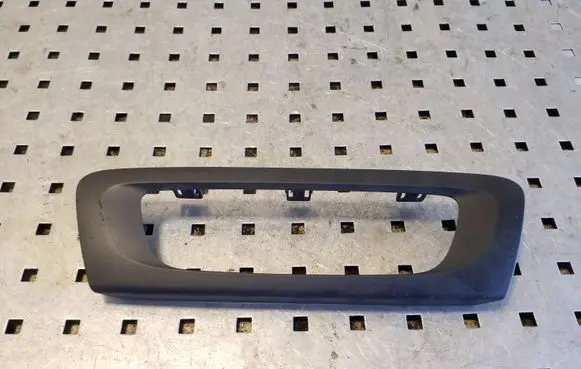 Renault Scenic III - Grand scenic III Radio/GPS head unit trim 281260004R