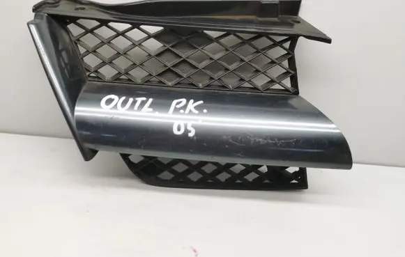 Mitsubishi Outlander Front bumper upper radiator grill MR971688