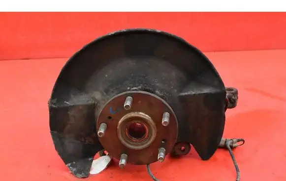 Honda CR-V Front wheel hub spindle knuckle 
