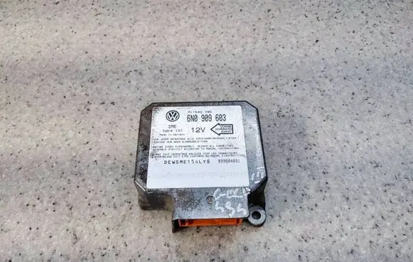Volkswagen Golf III Airbag control unit/module 6N0909603 5WK4137