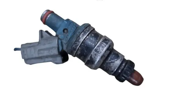 Mazda 626 Fuel injector INP480
