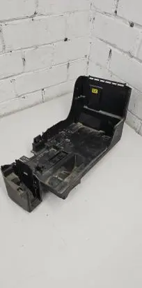 Opel Vectra C Battery box tray 24413805 0086022