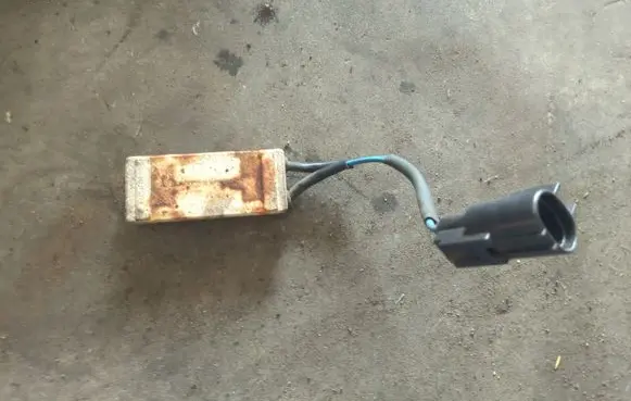 Toyota Corolla E120 E130 Coolant fan relay 2468103560