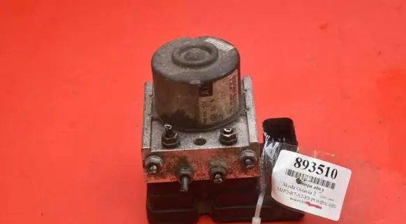 Skoda Octavia Mk2 (1Z) ABS Pump 1K0614117F