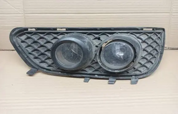 Mercedes-Benz E W210 Front fog light A2128851223