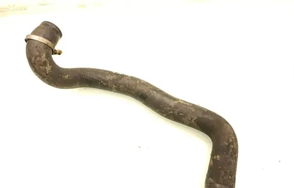 Engine coolant pipe/hose