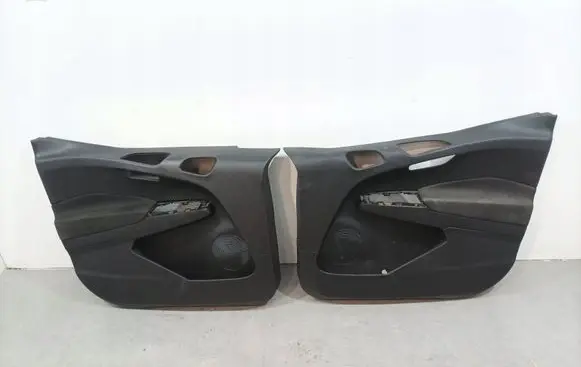 KIA Sportage Front door card panel trim 