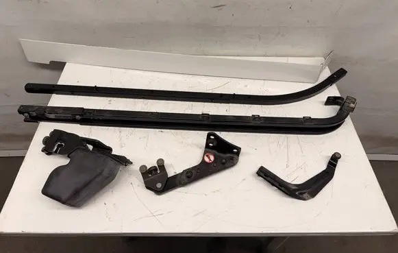 Citroen Jumpy Sliding door lower roller guide/hinge citj3rol1 98080758 9823714480