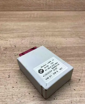 BMW 7 E38 Light module LCM 8375964