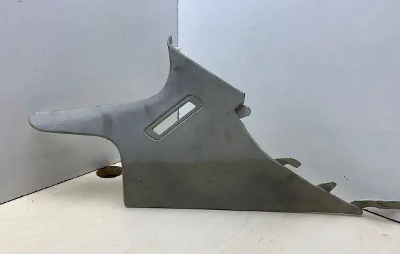 Mercedes-Benz C W204 (D)pillar trim (top) A2046900725