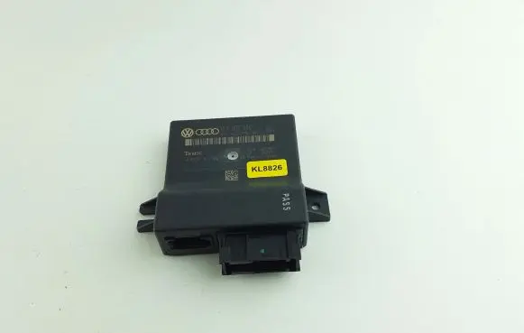 Audi Q7 4L Gateway control module 4L0907468 KL8826