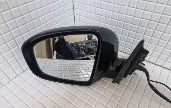 Infiniti FX Front door electric wing mirror 027371