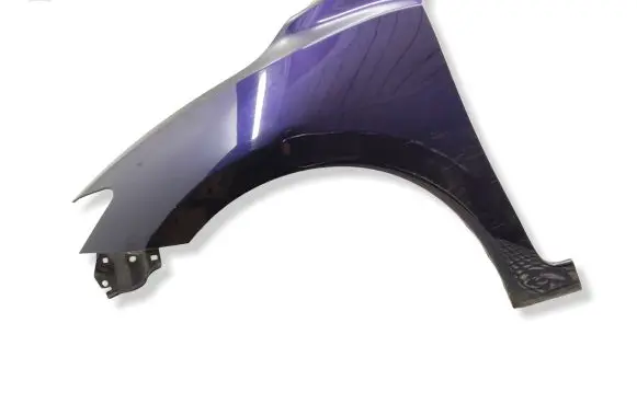 Nissan Pulsar Fender
