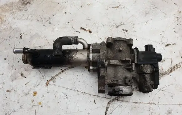 Volvo XC90 EGR valve 30774812 70057504
