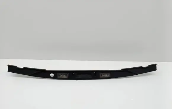 BMW 7 E65 E66 Trunk door license plate light bar 7134036 25891810
