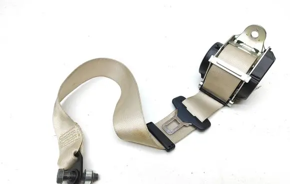 Rear seatbelt