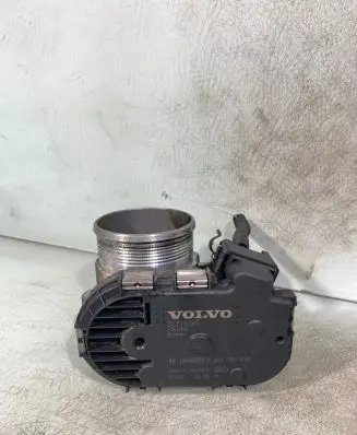 Volvo S60 Throttle body valve 31216665
