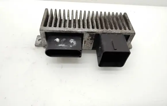 Opel Movano B Glow plug pre-heat relay 8200558438A RCS812