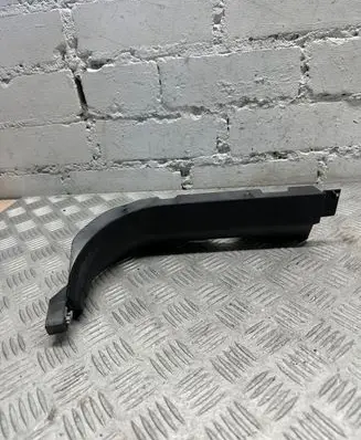 BMW X6 F16 Foot area side trim 7284527