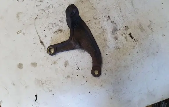 Toyota Avensis Verso other engine part NOCODE