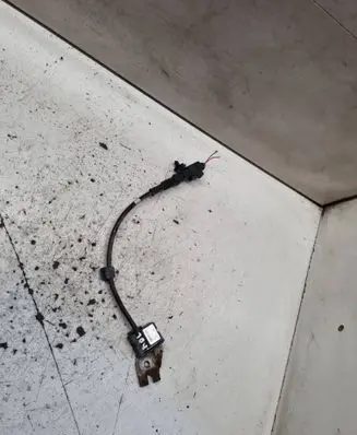 Volkswagen Touareg I ESP acceleration yaw rate sensor 15179200321 N1001040
