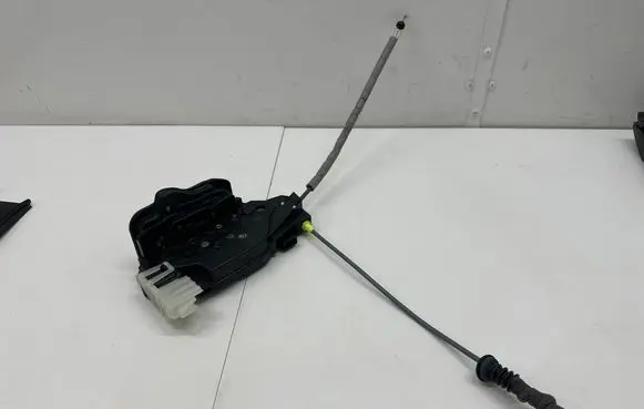 Mercedes-Benz EQA Rear door lock A0997302701