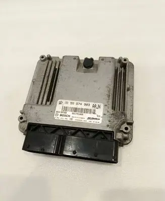 Opel Insignia A Engine control unit/module 55574903 55573560 0281016704