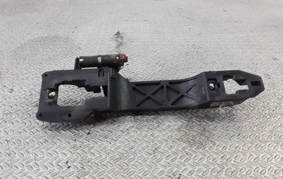 Toyota Corolla E120 E130 Front door exterior handle/bracket 