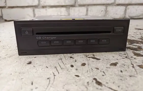 Audi A6 S6 C6 4F CD/DVD changer 4E0035110A AGCFA00059 4E0910110C