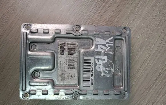 Peugeot 406 Voltage converter/converter module 