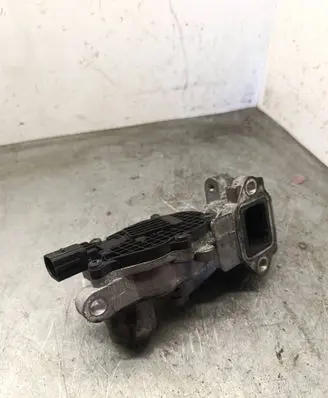 Opel Astra J EGR valve 55581958
