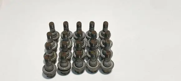 Nuts/bolts