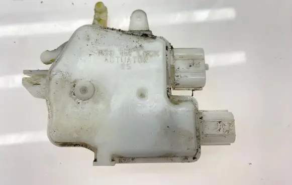 Subaru Legacy Front door lock motor 