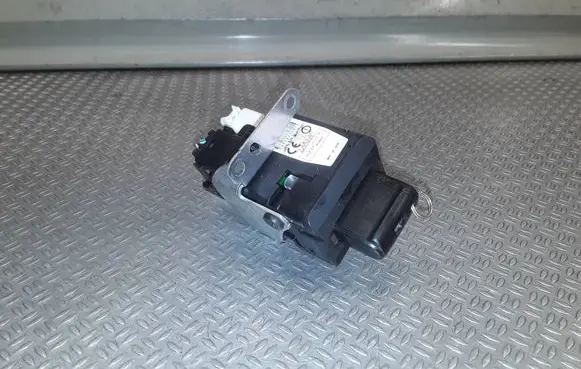 Toyota Corolla Verso AR10 Ignition lock 626399000