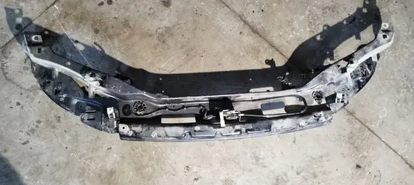 Volvo V50 Top upper radiator support slam panel