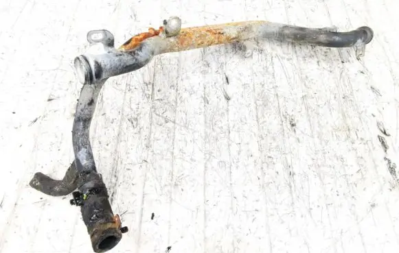 Lexus IS 220D-250-350 Engine coolant pipe/hose