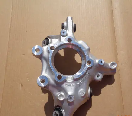 Mercedes-Benz E W214 Rear wheel hub 2140100 04072025