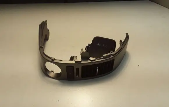 Toyota Prius (XW20) Dashboard air vent grill cover trim 5567047040