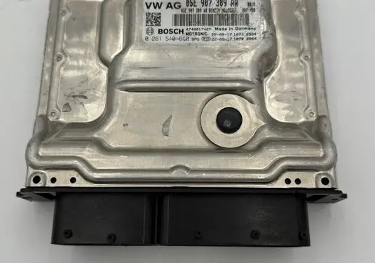 Volkswagen Golf VIII Engine control unit/module 05E907309AR