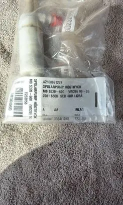 Mercedes-Benz S W220 Windscreen/windshield washer pump A2108691221