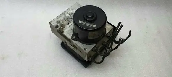 Mercedes-Benz CLK A209 C209 ABS Pump A2095452532