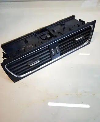 Audi A4 S4 B8 8K Dash center air vent grill 8T2820951B