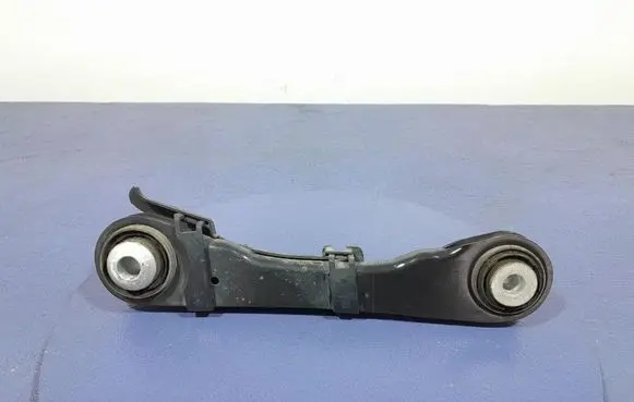 BMW M5 Rear control arm 6867537