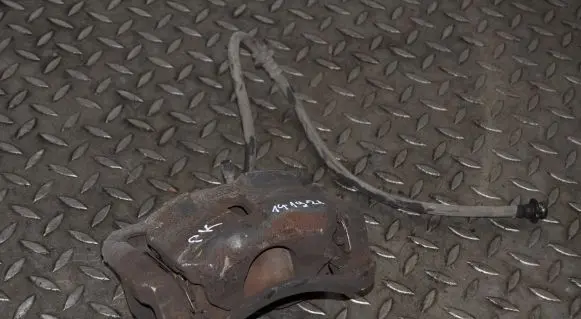 Nissan X-Trail T32 Front brake caliper