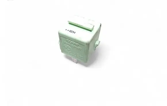 BMW 5 E39 Other relay 8373700 61368373700