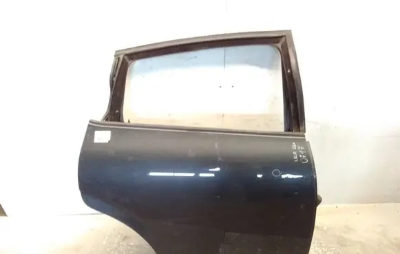 Seat Leon (1P) Rear door