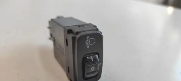 Mitsubishi Pajero Headlight level height control switch