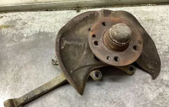 Mercedes-Benz SLK R170 Front wheel hub spindle knuckle 2021401