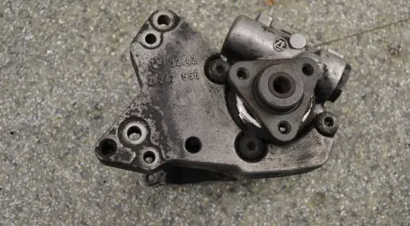 BMW 7 E65 E66 Power steering pump 91208 ZF7691340172 32.41-2247599